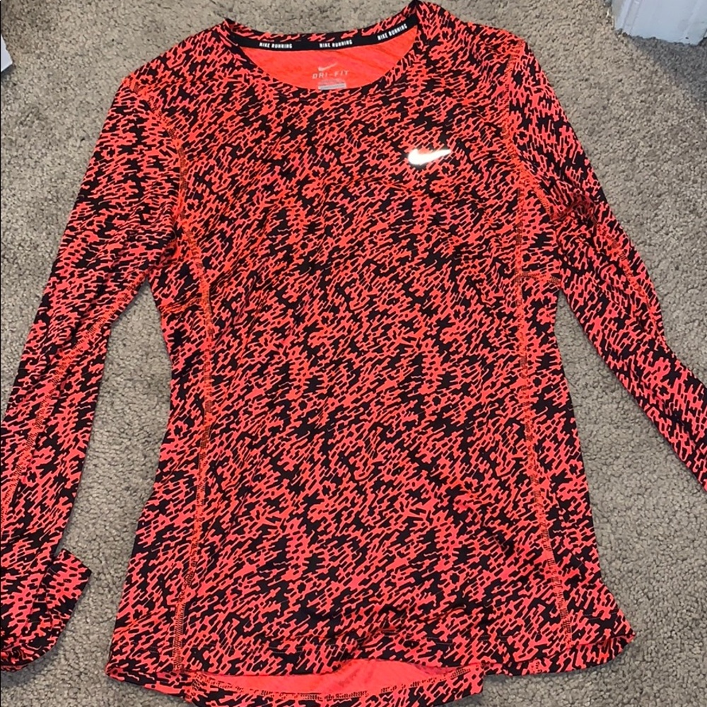 Nike running top